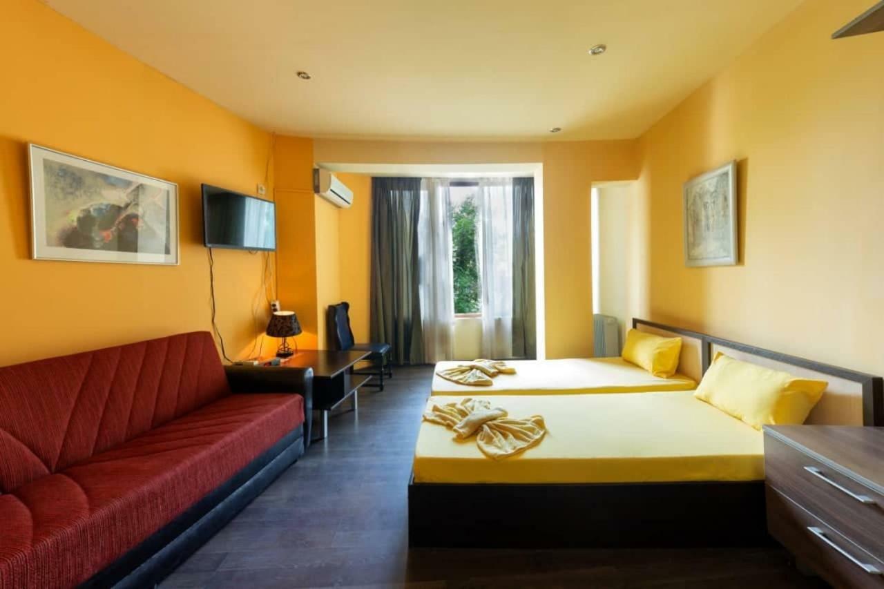 Hotel Trakart Residence Plovdiv Buitenkant foto
